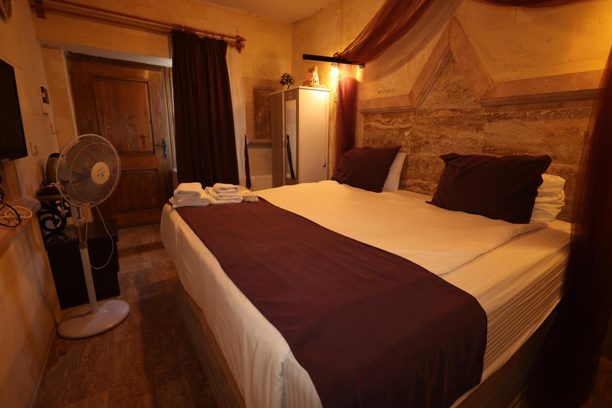 Lucky Luke Stone House Apartment Goreme Exterior photo