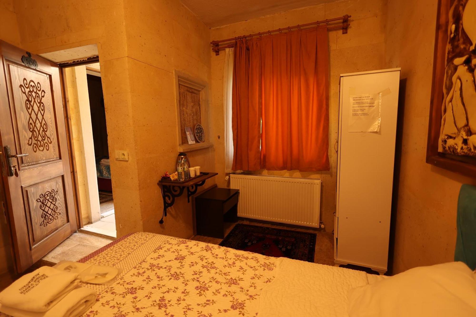Lucky Luke Stone House Apartment Goreme Exterior photo