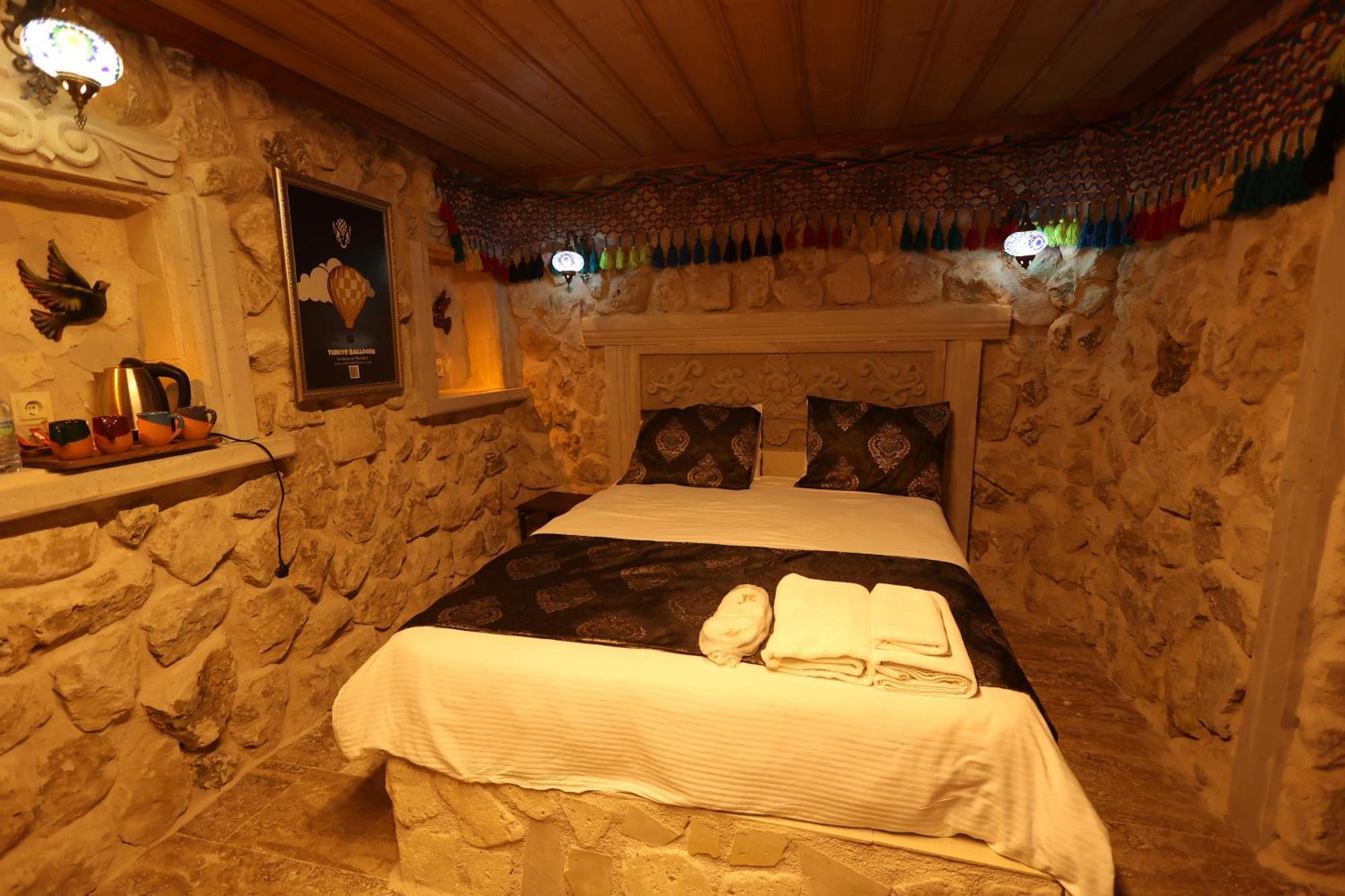 Lucky Luke Stone House Apartment Goreme Exterior photo