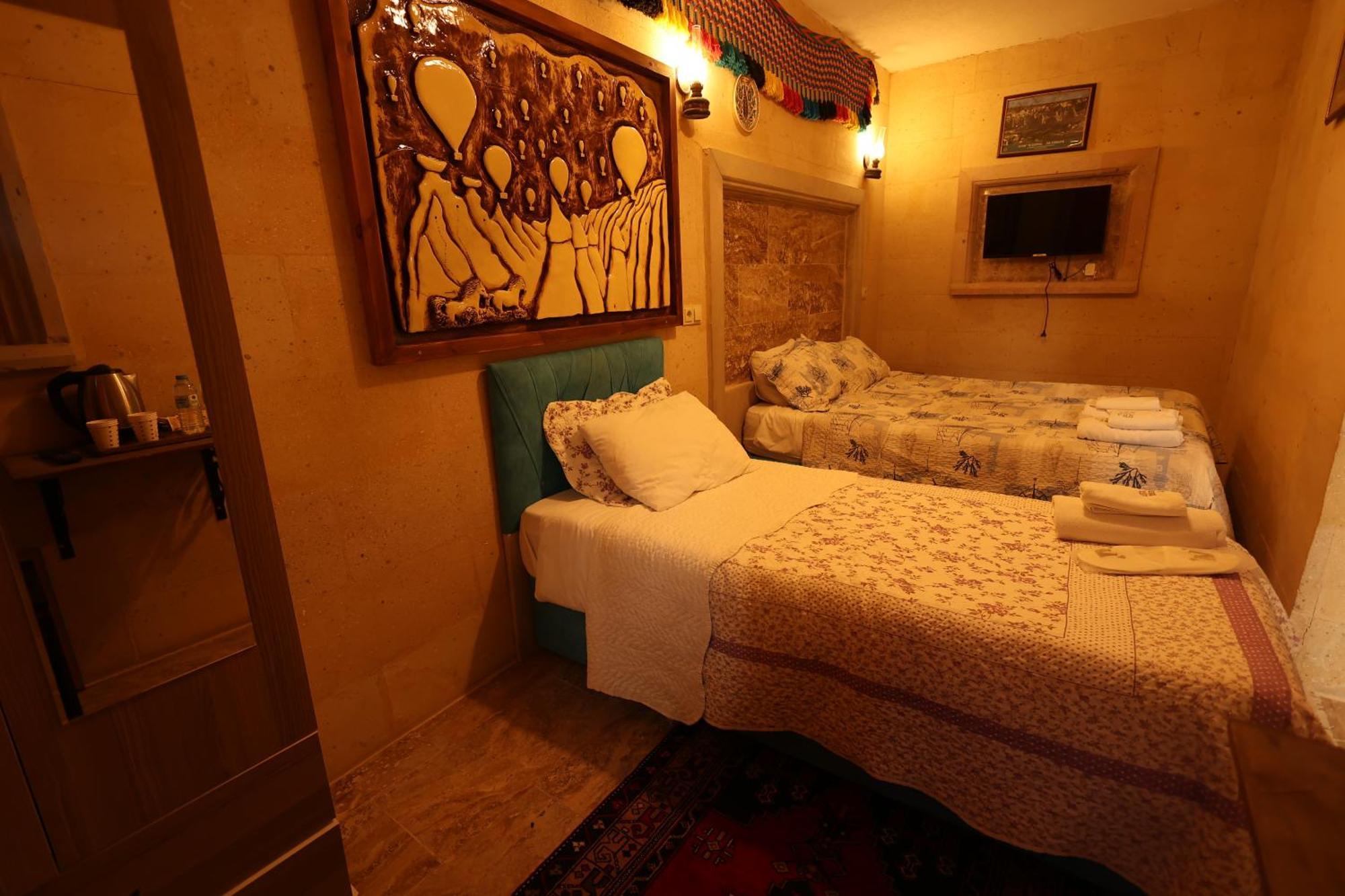 Lucky Luke Stone House Apartment Goreme Exterior photo