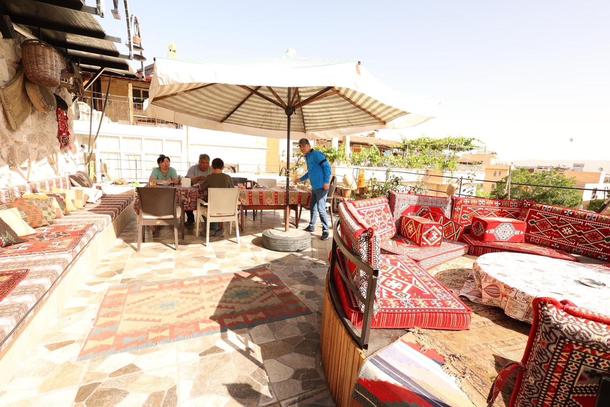 Lucky Luke Stone House Apartment Goreme Exterior photo
